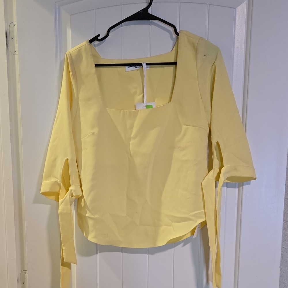 Amanda Uprichard‎ Butter Yellow Top